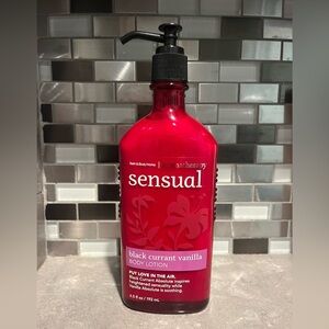Bath & Body Works Aromatherapy Sensual Black Currant Vanilla 6.5 Oz Body Lotion
